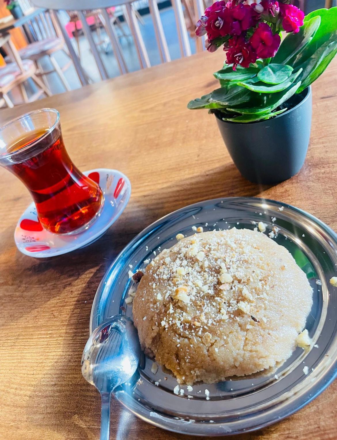İrmik Helvası